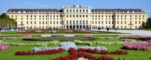 viyana Schönbrunn Sarayı ATAŞEHİR GUİDE